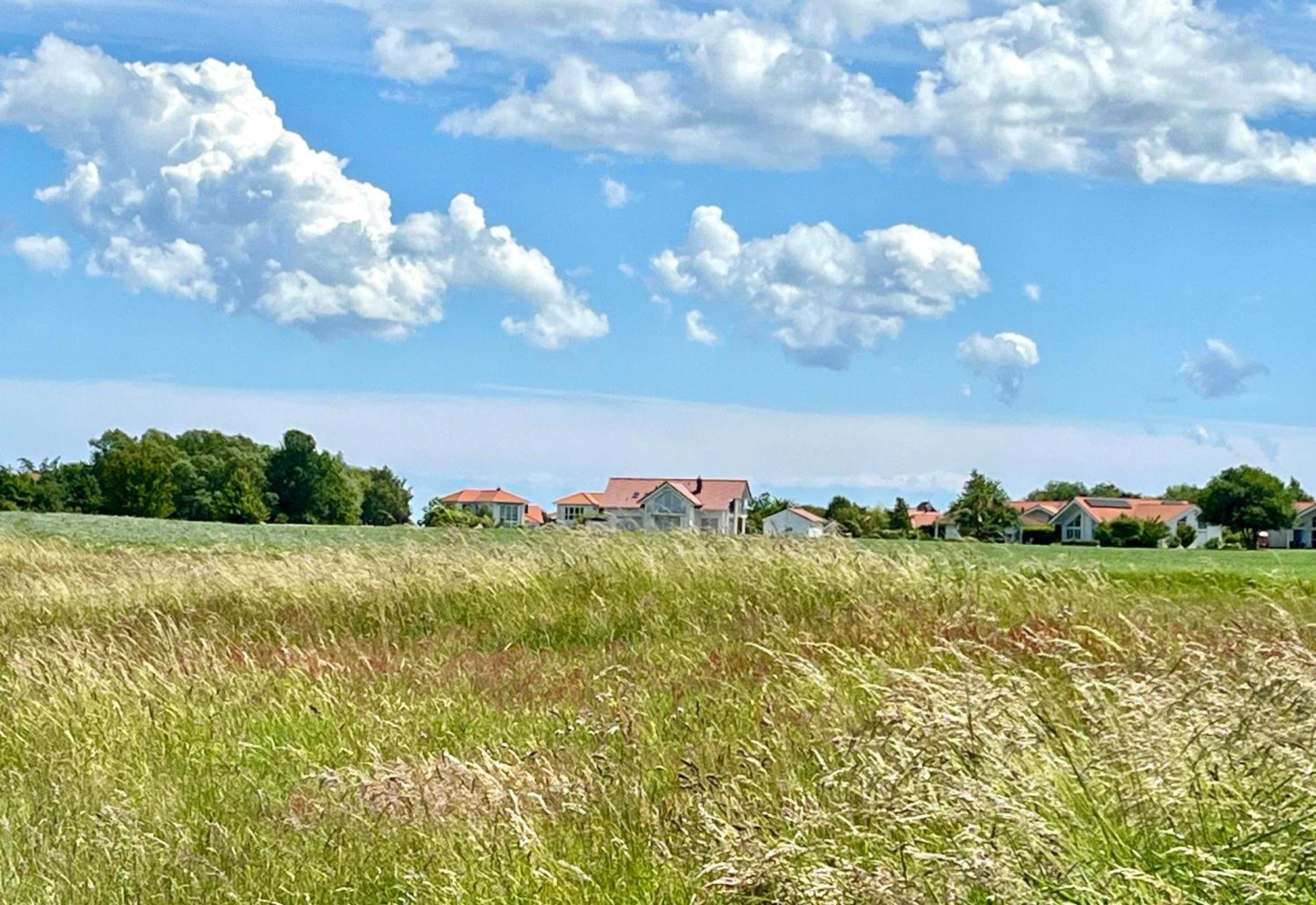 Ferienhaus Ruegen-Relax Трент Экстерьер фото