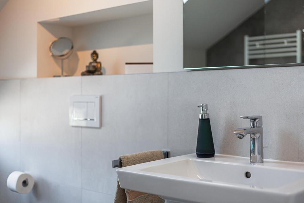 Ferienhaus Ruegen-Relax Трент Экстерьер фото